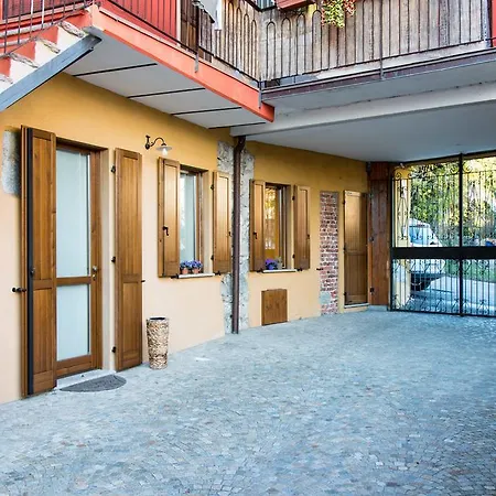 Casa Corte Alla Rocca *