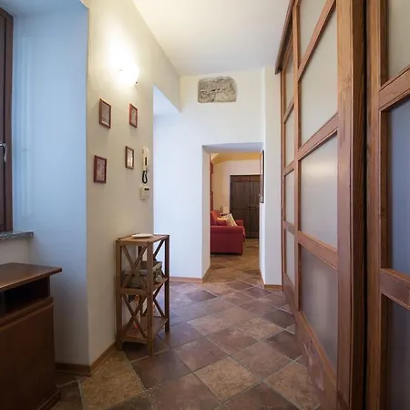 Casa Corte Rocca * 阿罗纳